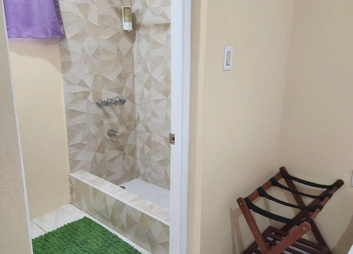 Hostel Viva Violas Port Antonio Jamaica